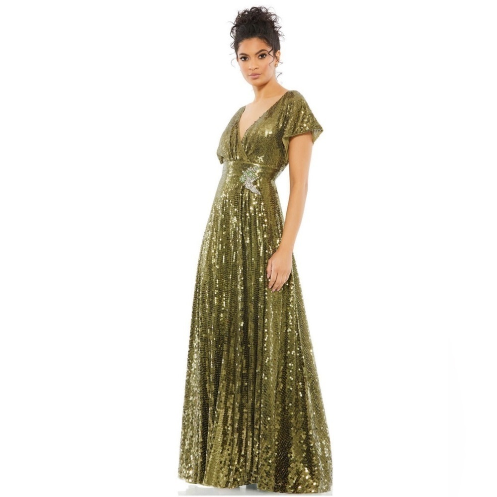 Mac Duggal 10773 NWOT Angel Sleeve Sequin Dress